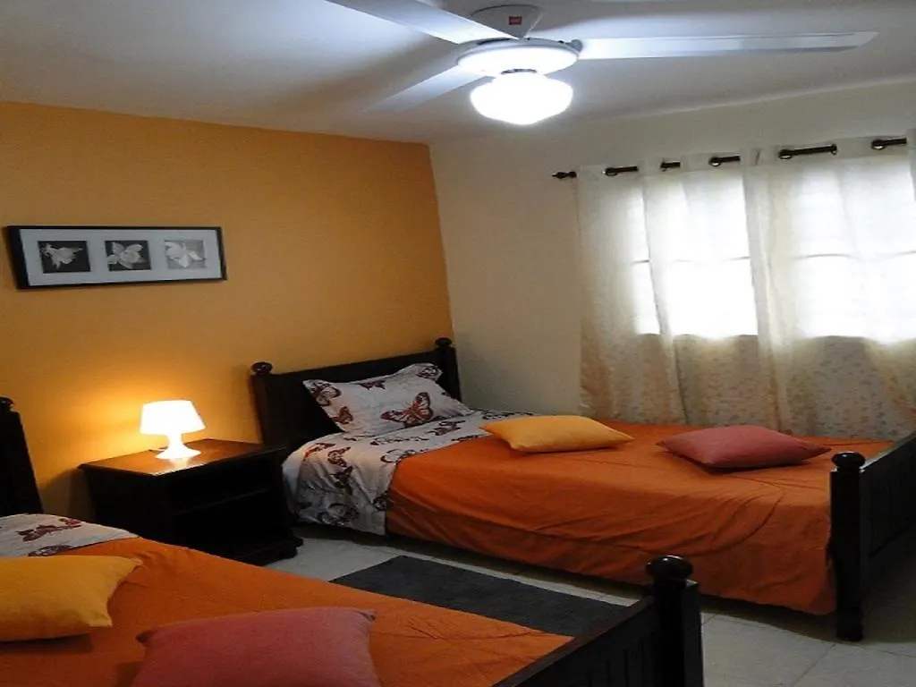 Apartment Apartamento Carmil I Santo Domingo